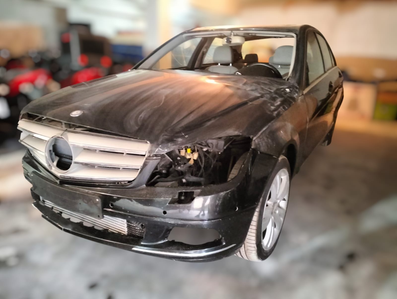 carro Mercedes C200 usado à venda em Vila Real e Porto